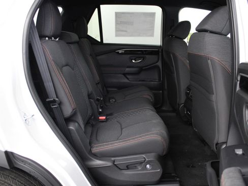 New 2025 Honda Pilot Sport image 26