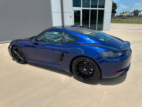 Used 2023 Porsche 718 Cayman GTS RWD image 2