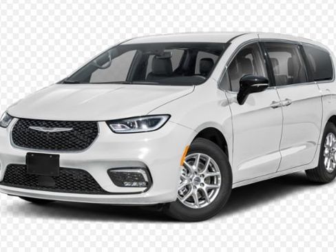 Used 2023 Chrysler Pacifica Limited image 1