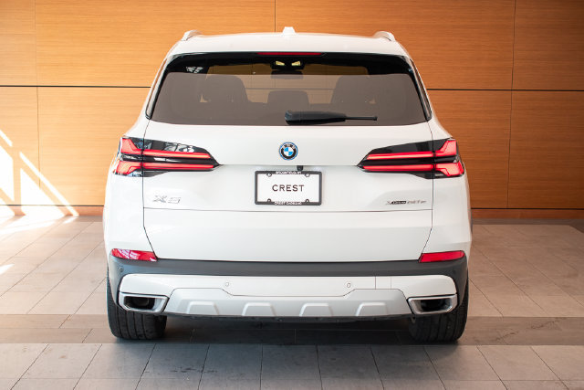 Used 2025 BMW X5 xDrive50e AWD/4WD image 7