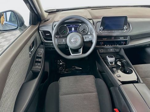 Certified 2023 Nissan Rogue SV FWD image 29