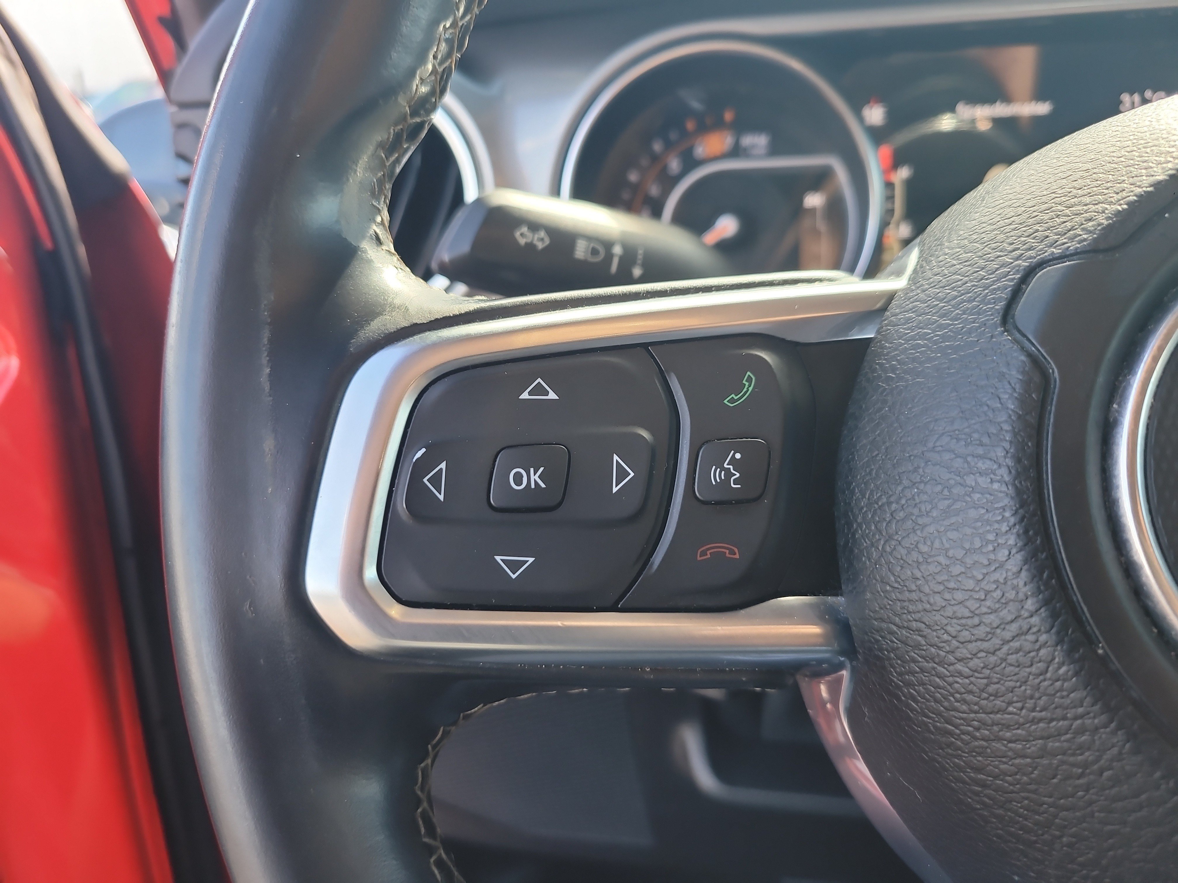 Used 2019 Jeep Wrangler Unlimited Sahara AWD/4WD image 27