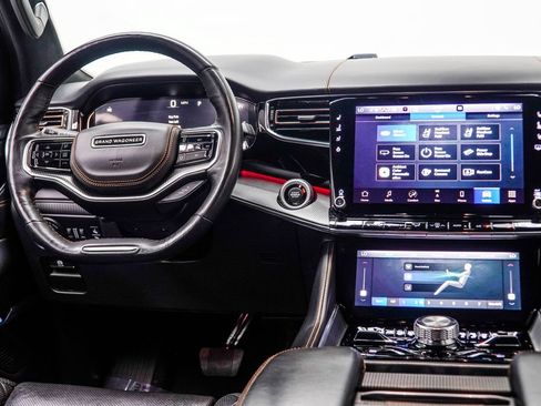 Used 2023 Jeep Grand Wagoneer Series III w/ Rear Seat Video Group 1 AWD/4WD image 15