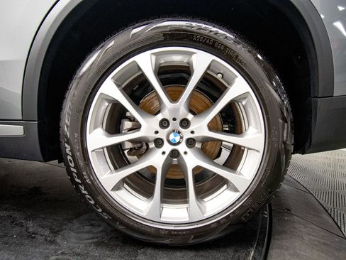 Used 2024 BMW X5 xDrive40i w/ Parking Assistance Package AWD/4WD image 26