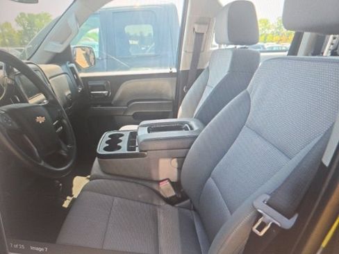 Used 2017 Chevrolet Silverado 1500 W/T AWD/4WD image 7