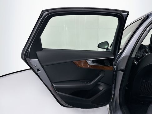 Used 2023 Audi A4 2.0T Premium w/ Convenience Package image 26