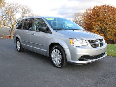 Used 2017 Dodge Grand Caravan SE w/ Power Window Group