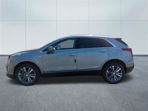 New 2026 Cadillac XT5 Premium Luxury image 2