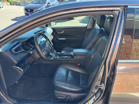 Used 2015 Toyota Avalon XLE Touring image 17