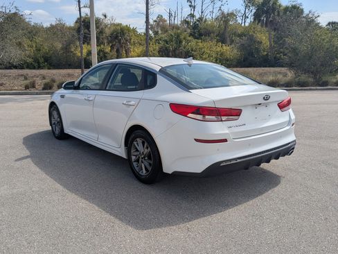Used 2019 Kia Optima LX image 7
