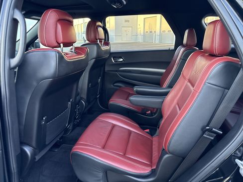 Used 2018 Dodge Durango SRT w/ Technology Group AWD/4WD image 34