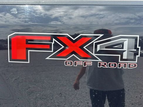 Used 2020 Ford F250 XL w/ STX Appearance Package AWD/4WD image 3