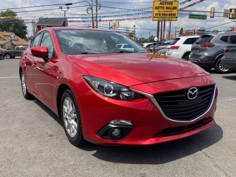 Used 2015 MAZDA MAZDA3 i Touring w/ Technology Package FWD image 1