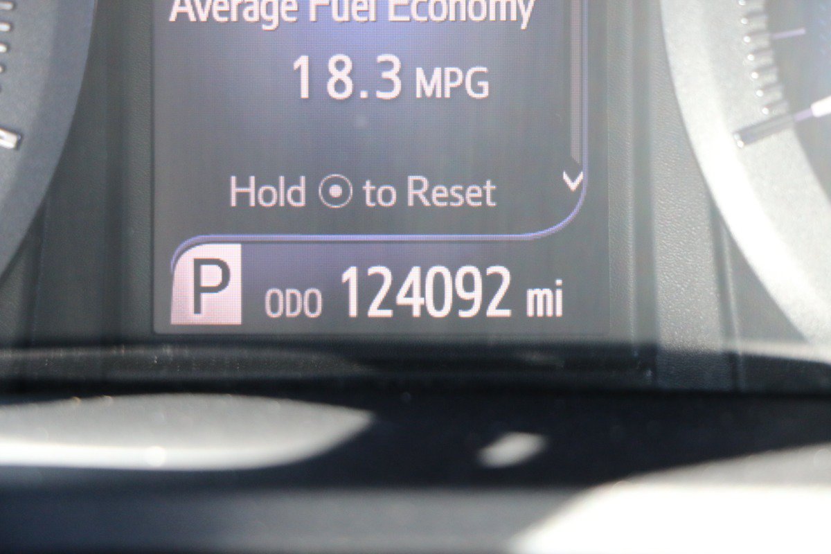 Used 2015 Toyota Sienna XLE w/ XLE Navigation Package FWD image 32