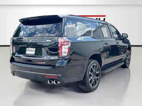 Used 2022 Chevrolet Suburban RST w/ Sport Performance Package AWD/4WD image 7