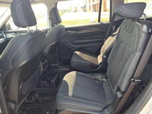 Used 2023 Jeep Grand Cherokee L Laredo w/ Luxury Tech Group I AWD/4WD image 26