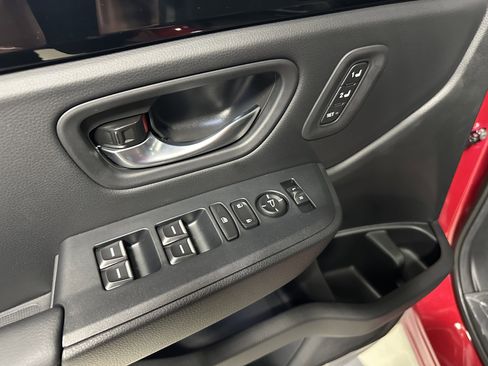 New 2025 Honda Pilot Touring image 18