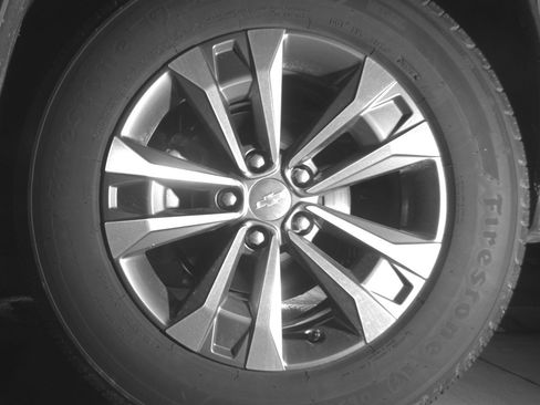 Used 2025 Chevrolet Equinox LT image 14