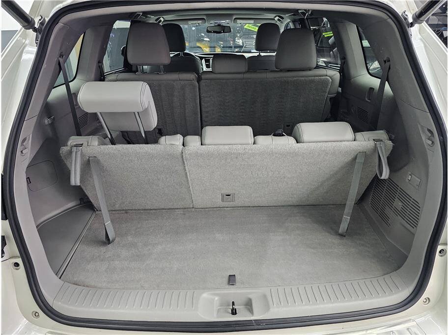 Used 2014 Toyota Highlander XLE AWD/4WD image 14