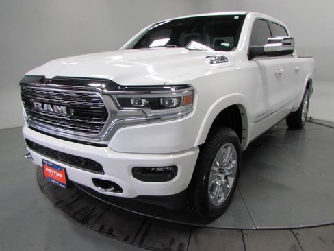 Used 2023 RAM 1500 Limited w/ Body Color Bumper Group image 3