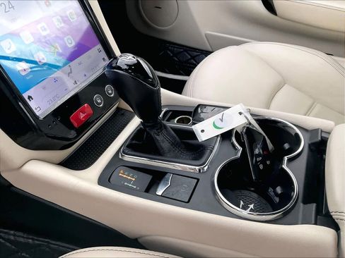 Used 2014 Maserati GranTurismo Sport image 19