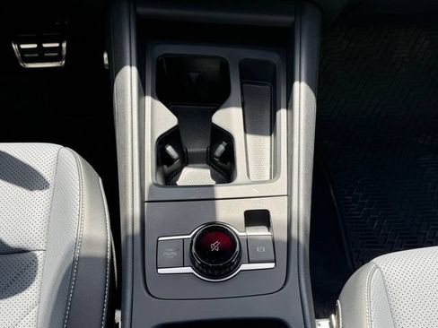 Certified 2026 Volkswagen Tiguan SE R-Line FWD image 18