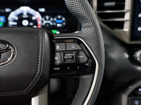 New 2026 Toyota Tundra Platinum AWD/4WD image 14