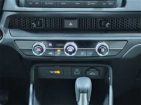 Used 2023 Honda CR-V LX image 22