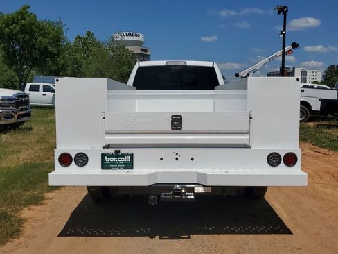 New 2026 RAM 3500 Tradesman w/ Chrome Appearance Group A AWD/4WD image 6