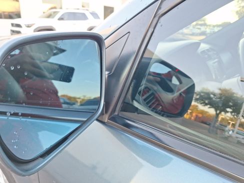 Used 2005 Acura MDX Touring image 13