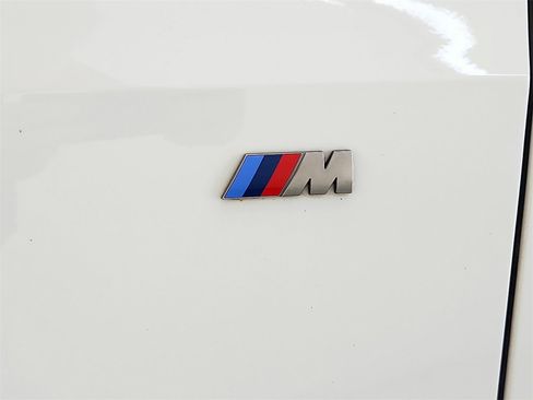 Used 2022 BMW X5 M50i image 38