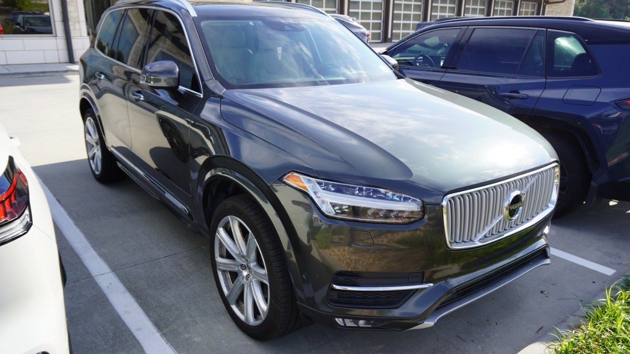Used 2018 Volvo XC90 T6 Inscription w/ Convenience Package AWD/4WD image 3