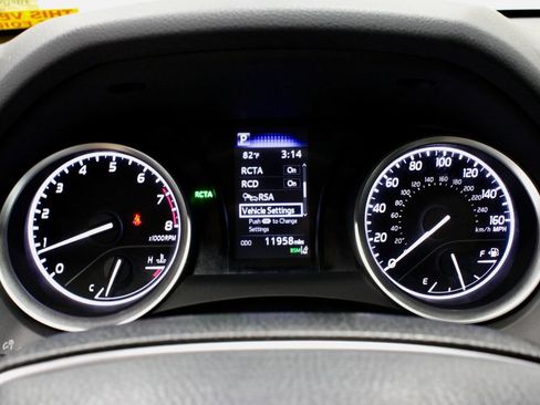 Used 2023 Toyota Camry LE w/ Convenience Package FWD image 27