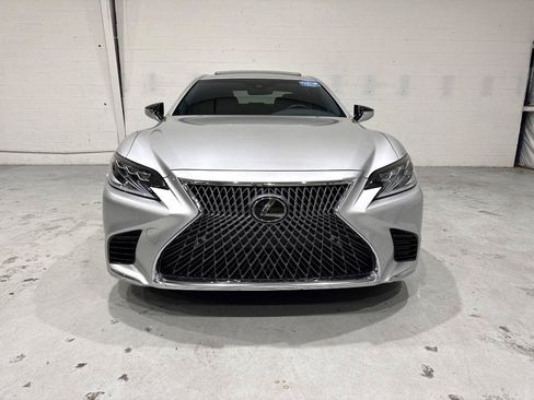 Used 2018 Lexus LS 500 w/ Accessory Package (Z1) RWD image 15