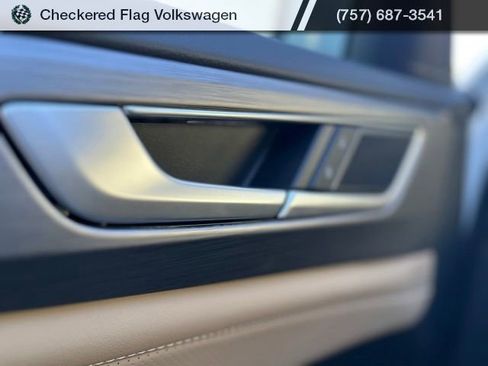 New 2026 Volkswagen Atlas SE image 16