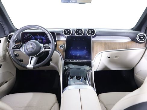 Certified 2024 Mercedes-Benz GLC 300 4MATIC image 32