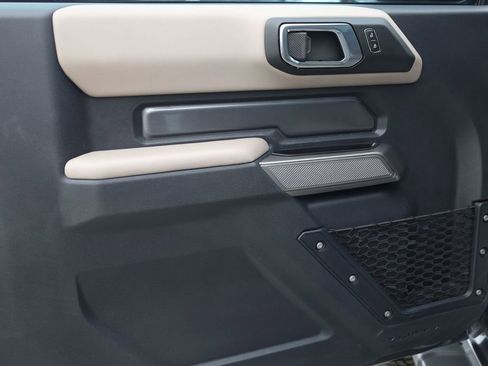 Used 2023 Ford Bronco Wildtrak image 10