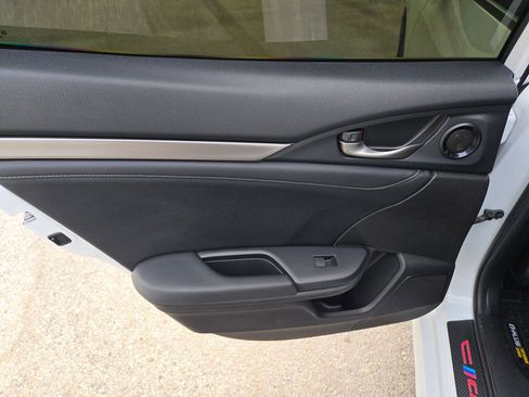 Used 2020 Honda Civic EX-L image 15