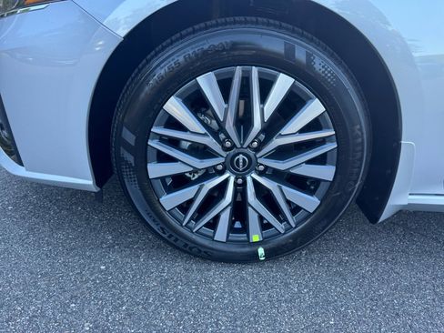 New 2025 Nissan Altima 2.5 SV w/ SV Premium Package image 27