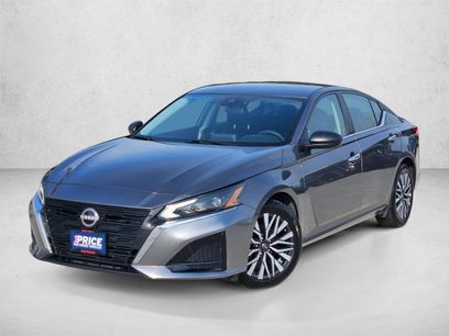 Used 2025 Nissan Altima 2.5 SV