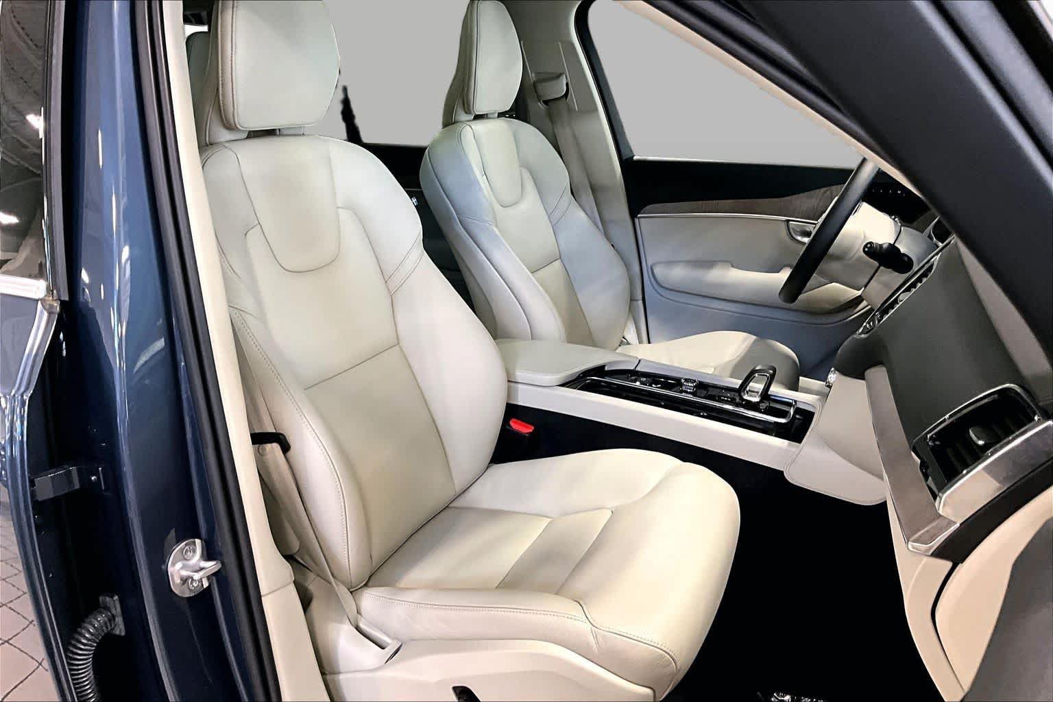 Used 2024 Volvo XC90 B6 Plus w/ Protection Package AWD/4WD image 8