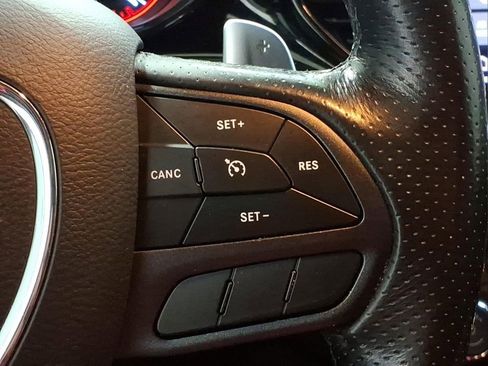 Used 2022 Dodge Durango R/T w/ Tow 'N Go Package AWD/4WD image 18
