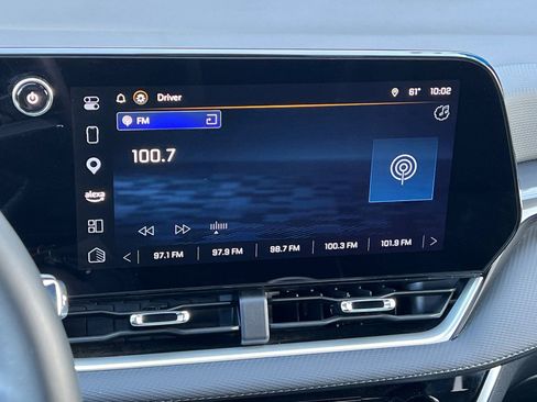 Used 2025 Chevrolet Equinox LT w/ Convenience Package II image 25