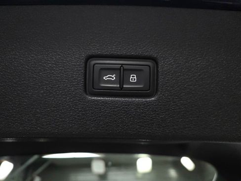 Used 2021 Audi Q8 Premium Plus AWD/4WD image 11