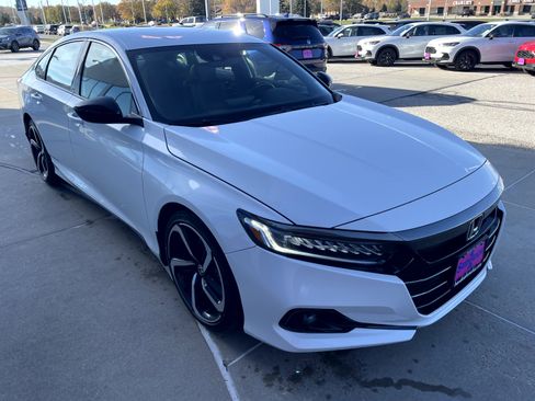 Certified 2022 Honda Accord Sport image 4