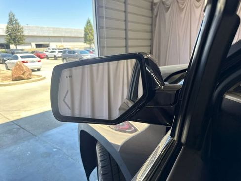 Used 2017 GMC Yukon Denali w/ Open Road Package RWD image 19