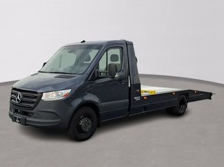 Used 2023 Mercedes-Benz Sprinter 4500 video 1