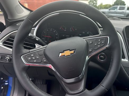 Used 2023 Chevrolet Malibu RS w/ LPO, Floor Liner Package FWD image 12