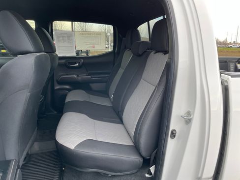 Certified 2023 Toyota Tacoma TRD Off-Road w/ Black Out Package (TMS) image 13