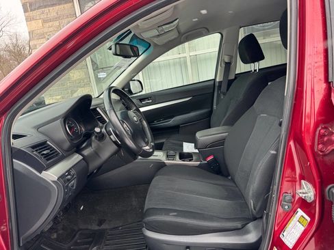 Used 2013 Subaru Outback 2.5i Premium image 10
